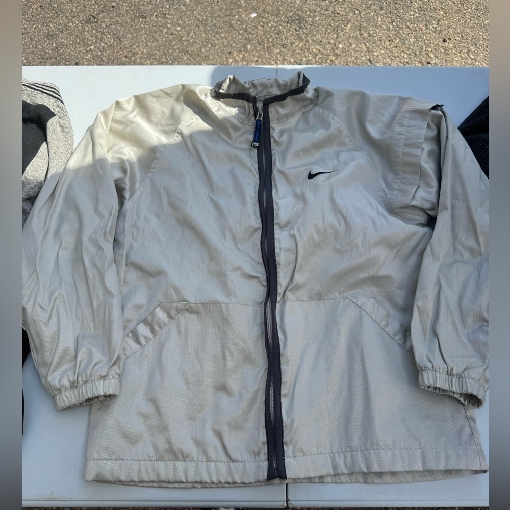 Nike Men's Silver Windbreaker Jacket